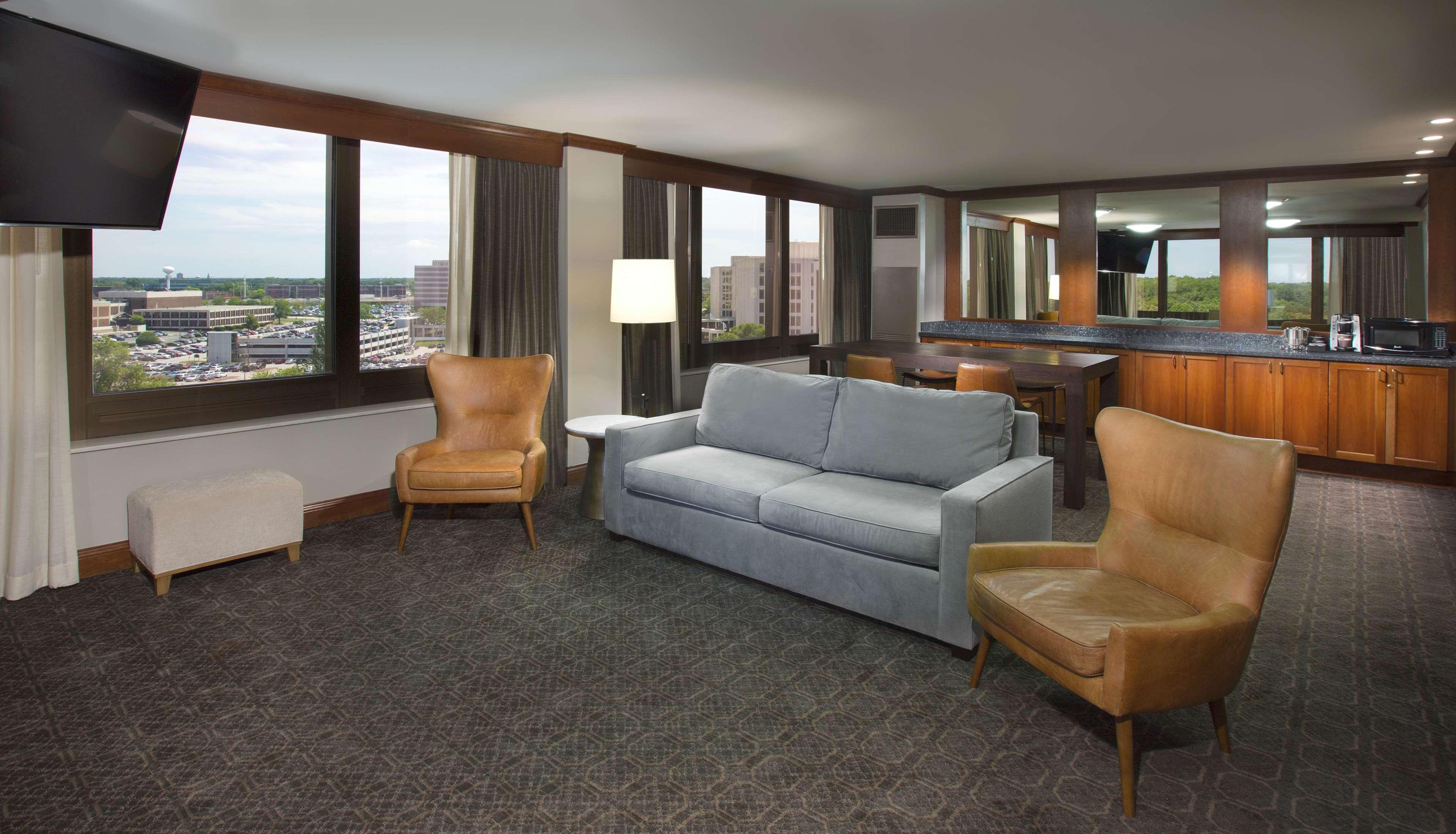 מלון Doubletree By Hilton Chicago - אוק ברוק מראה חיצוני תמונה